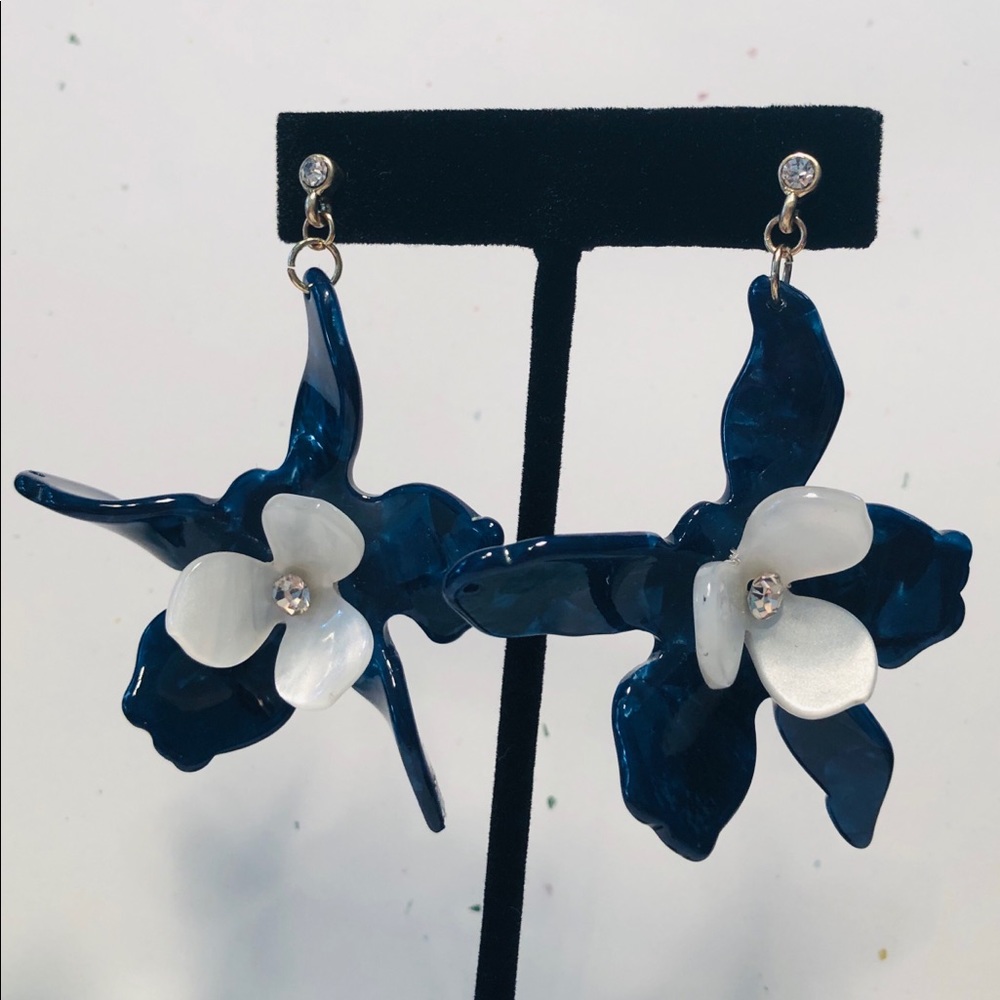 Orchid Navy & White Earrings